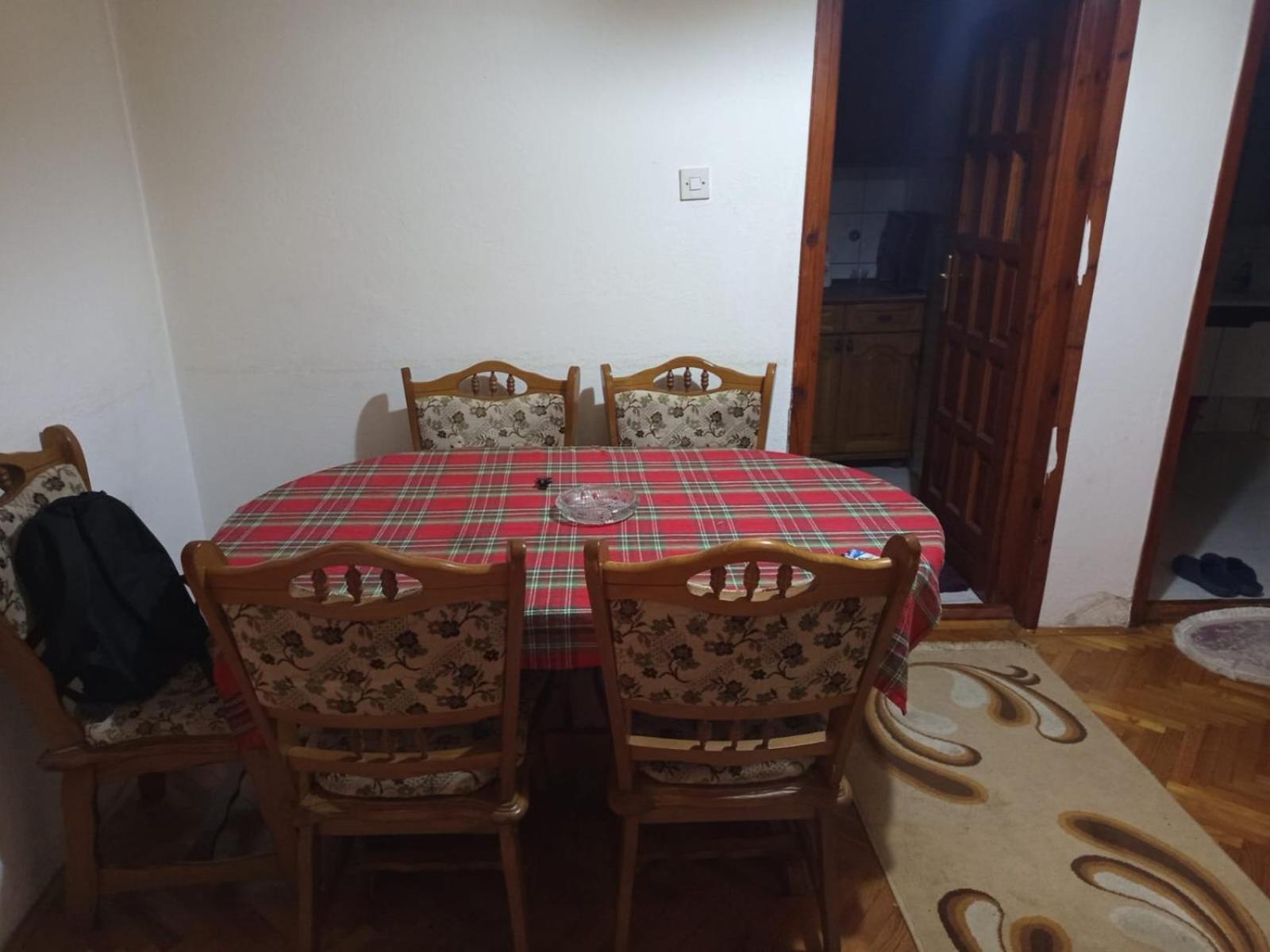 Roompristina Exteriör bild